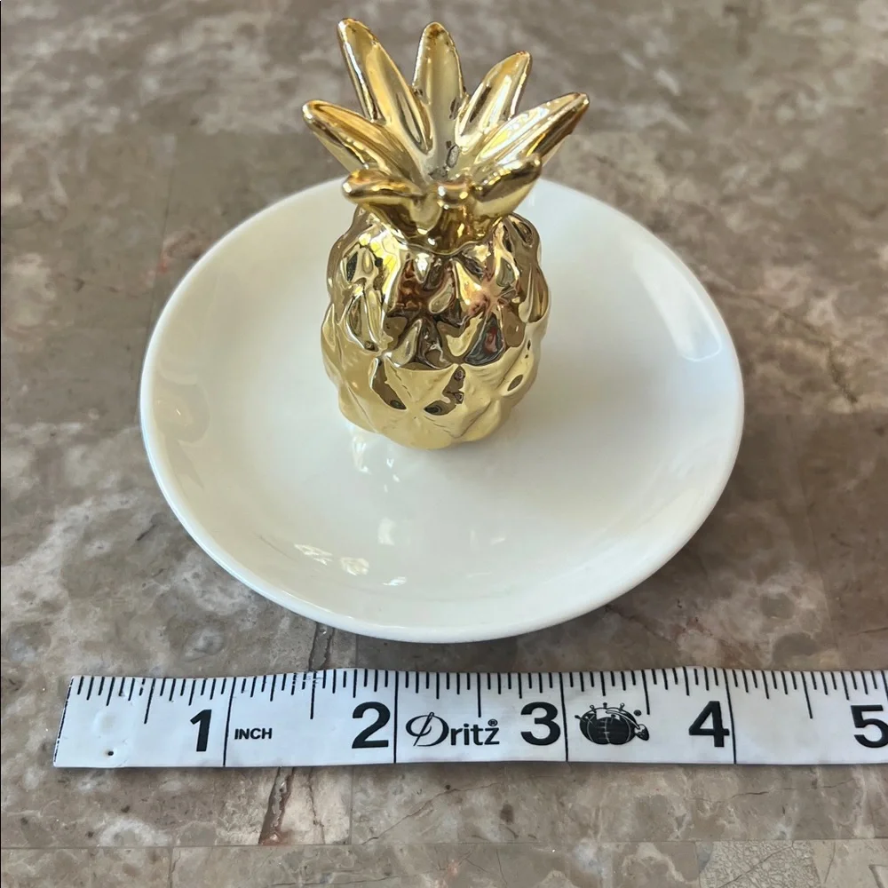 Kohl's Gold Pineapple Accent Jewelry Glass Plate
